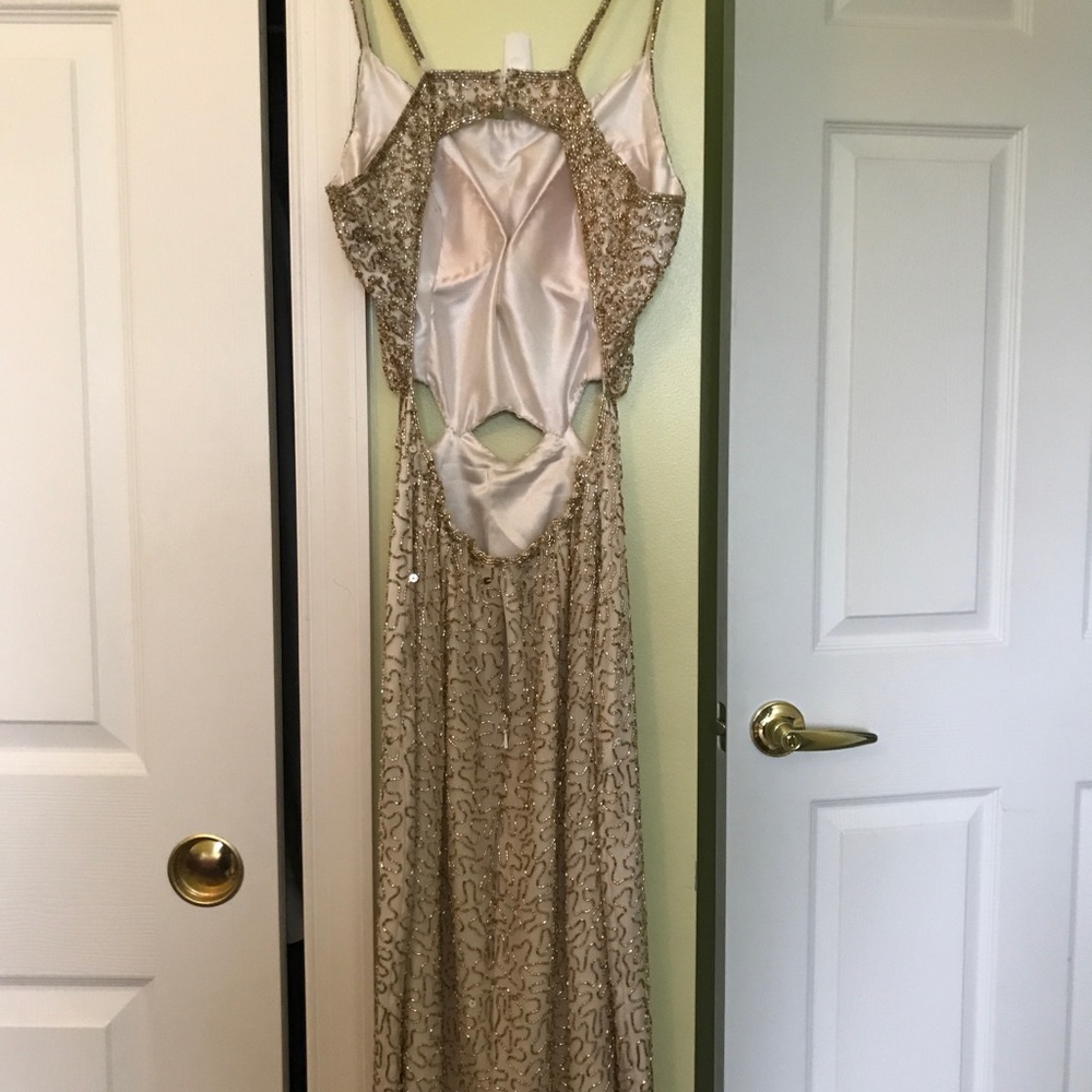 Beaded, long Prom dress - Picture 5 of 7